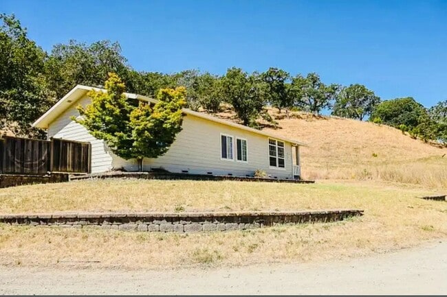 Building Photo - Gorgeous Ranch House on 5 Acres of Land in the Gilroy Hills
