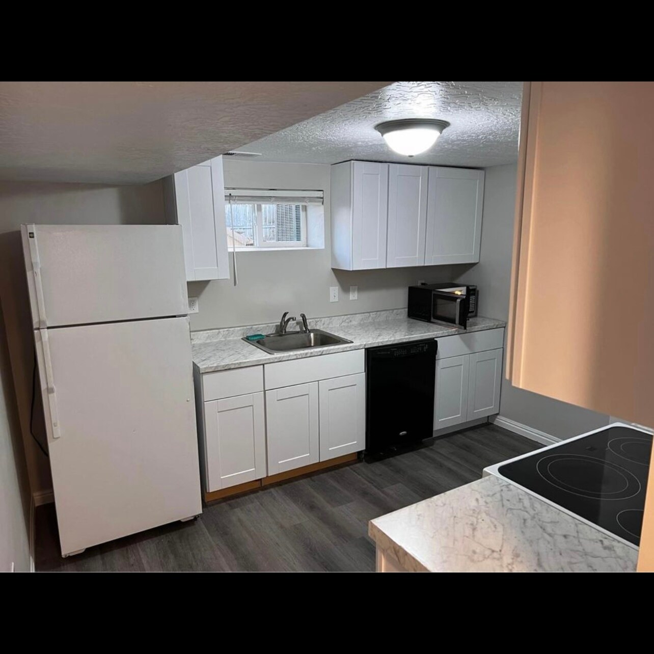 Building Photo - 115 S 200 E