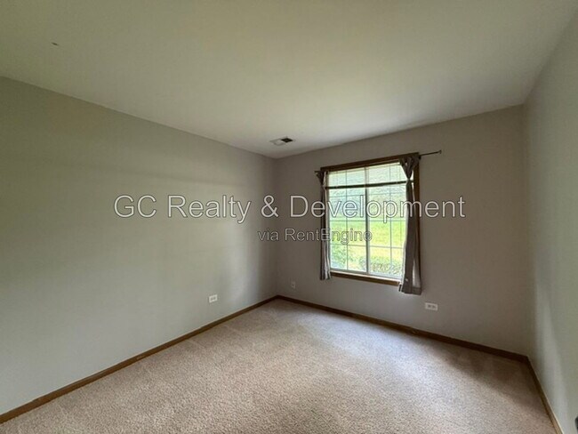 Building Photo - 2856 Heatherwood Dr