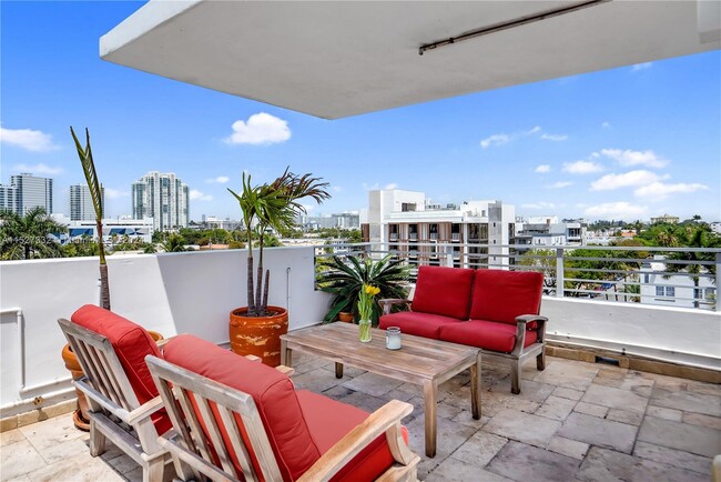 Upstairs Roof Patio for Unit - 421 Meridian Ave