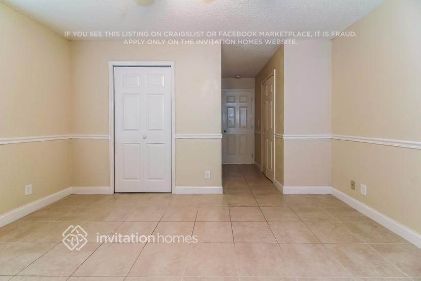 Building Photo - 5447 Twin Oakes Rd