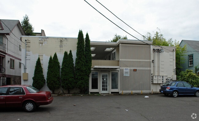 Building Photo - Campus Apartments
