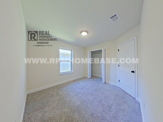 Building Photo - 5137 Peach Dr