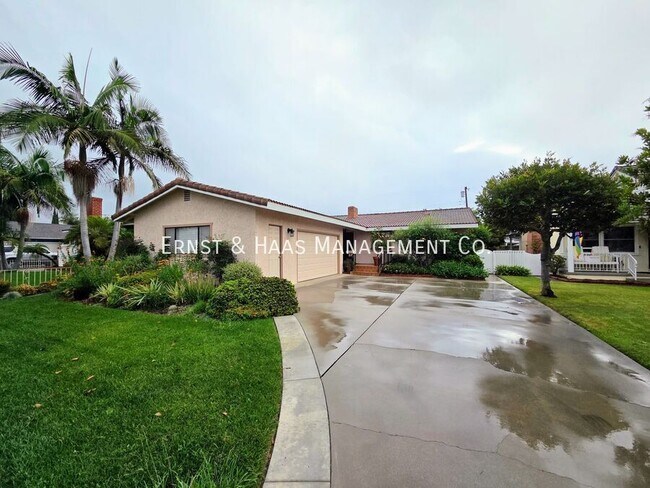 Primary Photo - 10518 Julius Ave