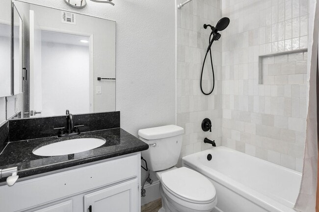 Building Photo - Charming 3BR House in Scottsdale