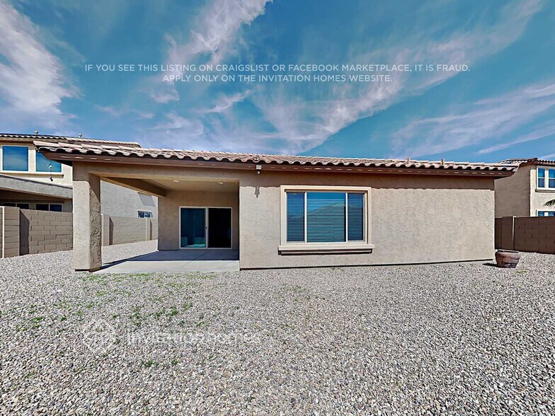 Building Photo - 17479 W Hedgehog Pl