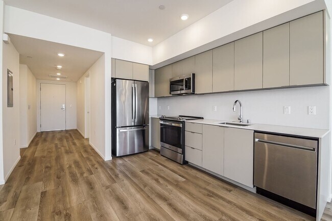 Interior Photo - Gramercy Terrace