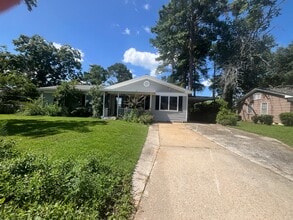 Building Photo - 1715 Samford Ave