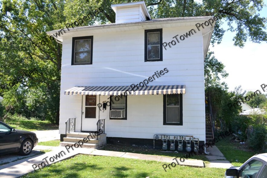 Building Photo - 411 Krakar Ave