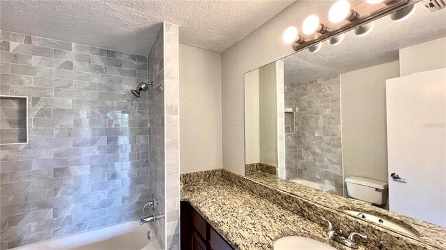 Building Photo - 7811 Sugar Bend Dr