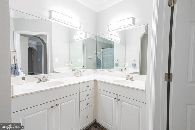 Building Photo - 502 Sunset View Terrace SE