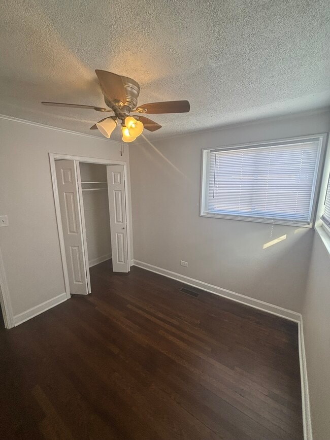 Building Photo - 14311 Woodlawn Ave