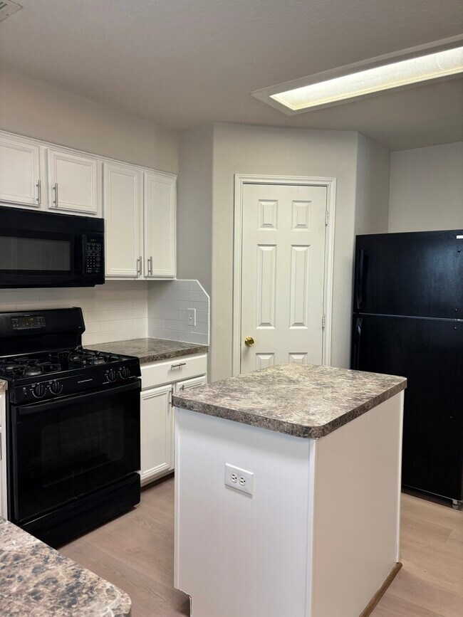 Building Photo - 22531 Goss Spring Ct