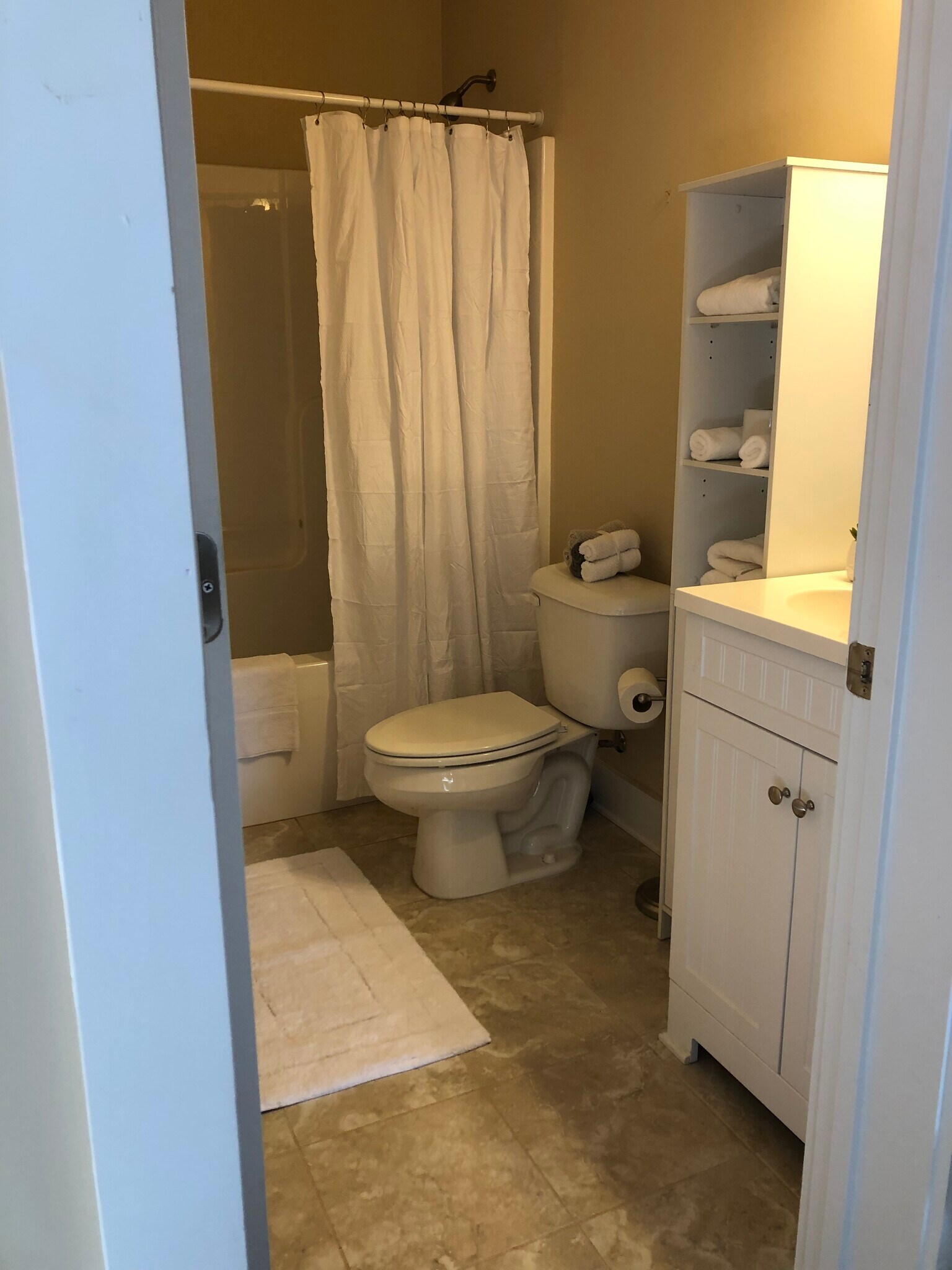 Bathroom - 2850 Salem Rd