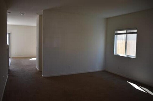 Building Photo - 4230 Freemark Ave