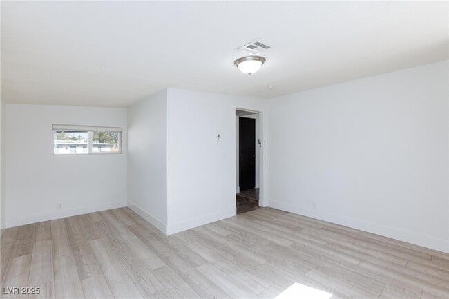 Building Photo - 1915 Balboa Ave