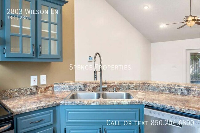 Building Photo - 2803 Wilson Ln