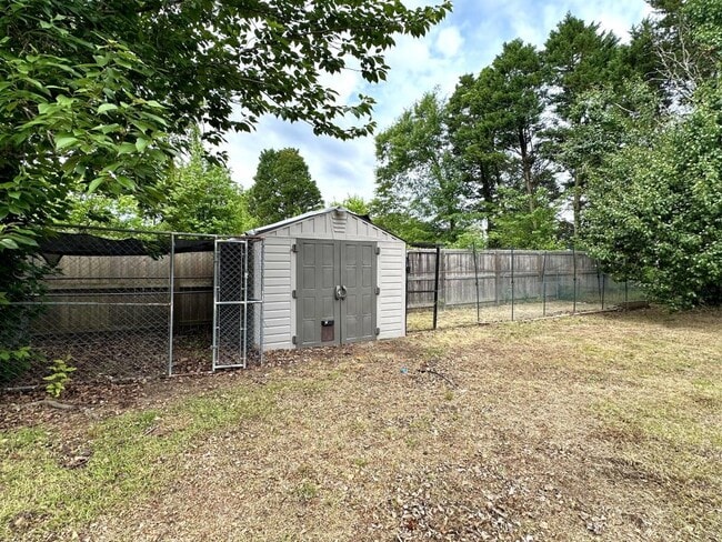 Building Photo - 6604 Kodiak Dr