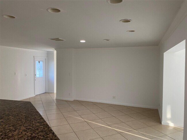 Building Photo - 22761 Neptune Rd