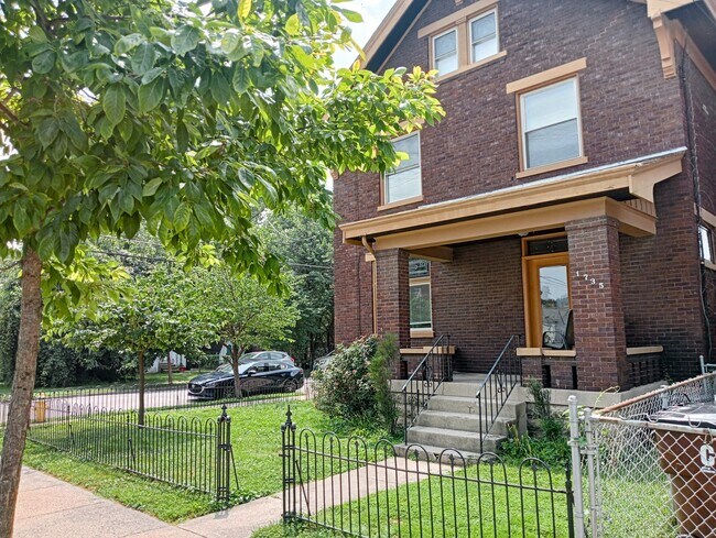 Building Photo - 1735 Eastern Ave