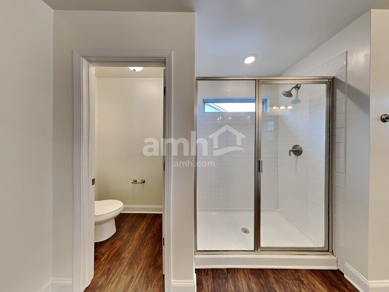 Building Photo - 264 Makenna Dr