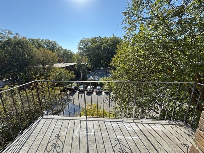 Building Photo - 1321 Worcester Rd