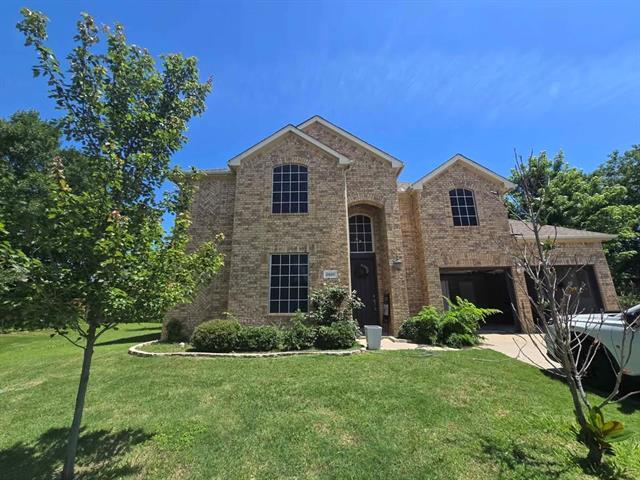 Building Photo - 2601 Valencia Ln