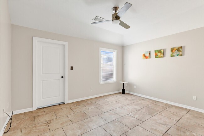 Building Photo - 12407 Clara Hills Ln