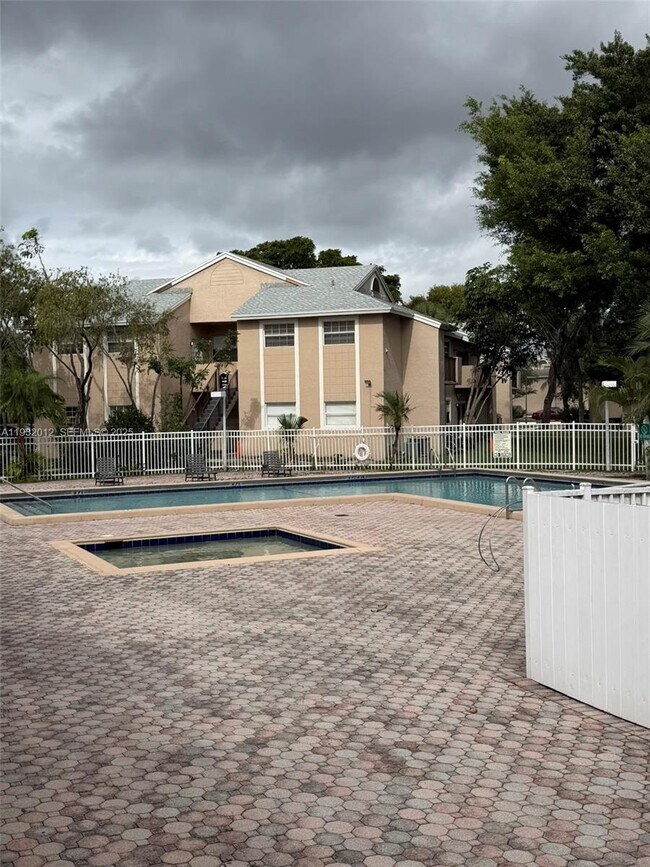 Building Photo - 2301 NW 96th Terrace