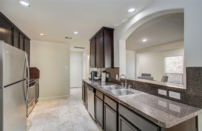 Building Photo - 3306 Inverness Path Lane