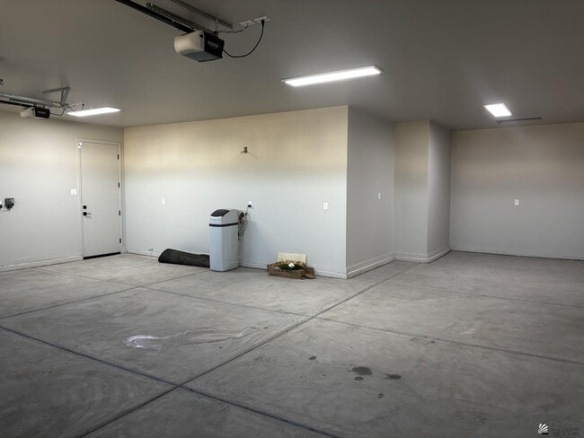 Building Photo - 7615 E 36th Pl