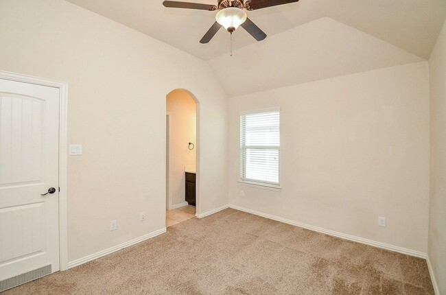 Building Photo - 4819 Addison Forest Trail