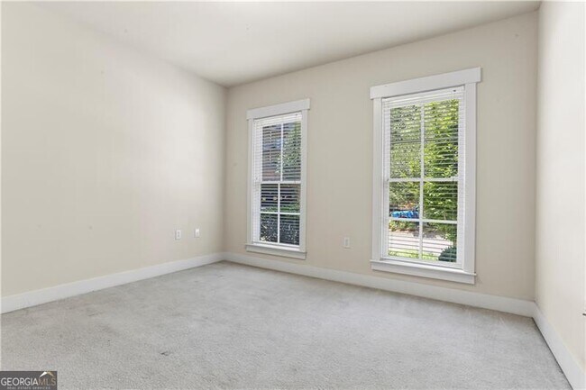 Building Photo - 900 River Vista Drive