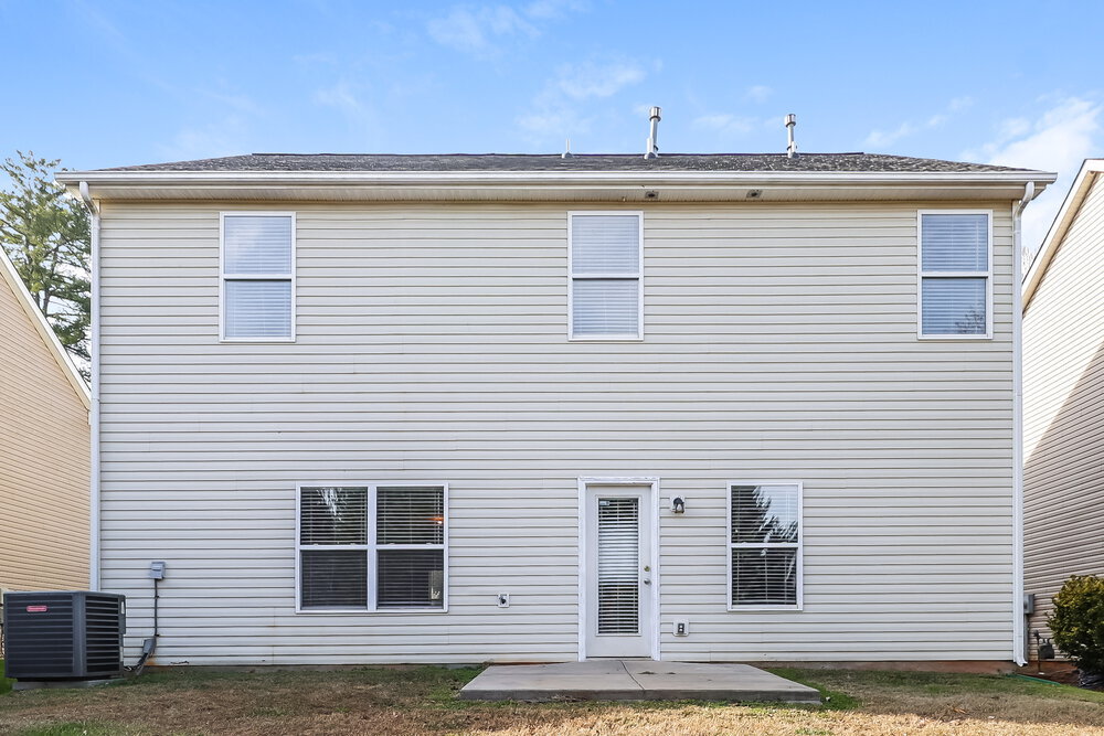 Building Photo - 8504 Old Potters Rd