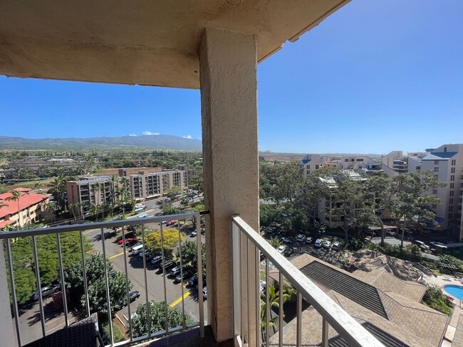 Building Photo - Royal Kahana Top Floor 2 bed/2bath