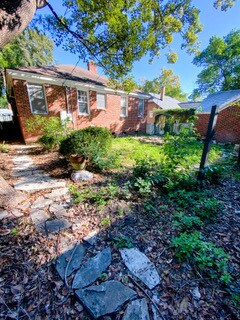 Building Photo - 207 E 51st St