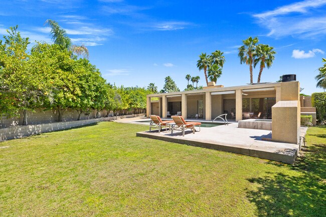 Building Photo - 70520 Gardenia Ct