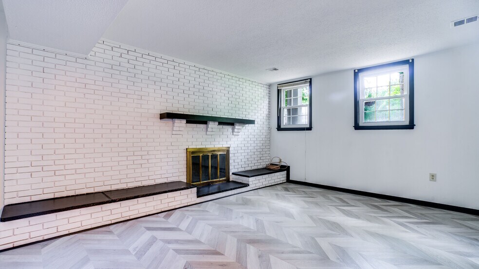 LL Rec Room - 15012 Olddale Rd