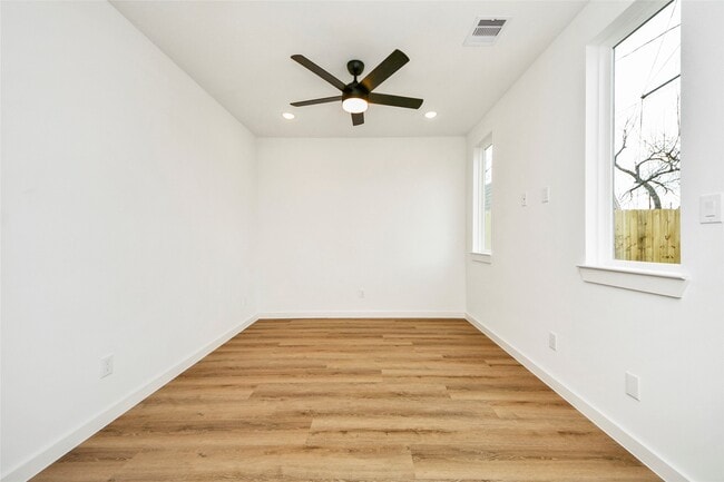 Building Photo - 5201 Fairchild St