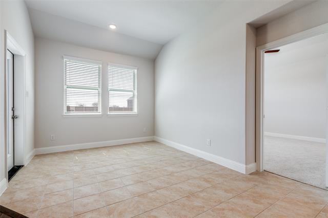 Building Photo - 3029 Hollybrook Ln