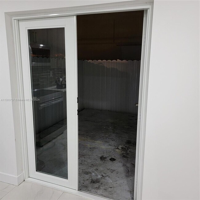 Building Photo - 2369 W 66th Pl