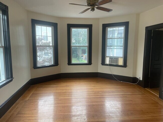 Building Photo - 6 Ware St