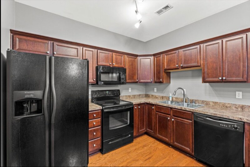 Building Photo - 4464 Stuart Hall Blvd
