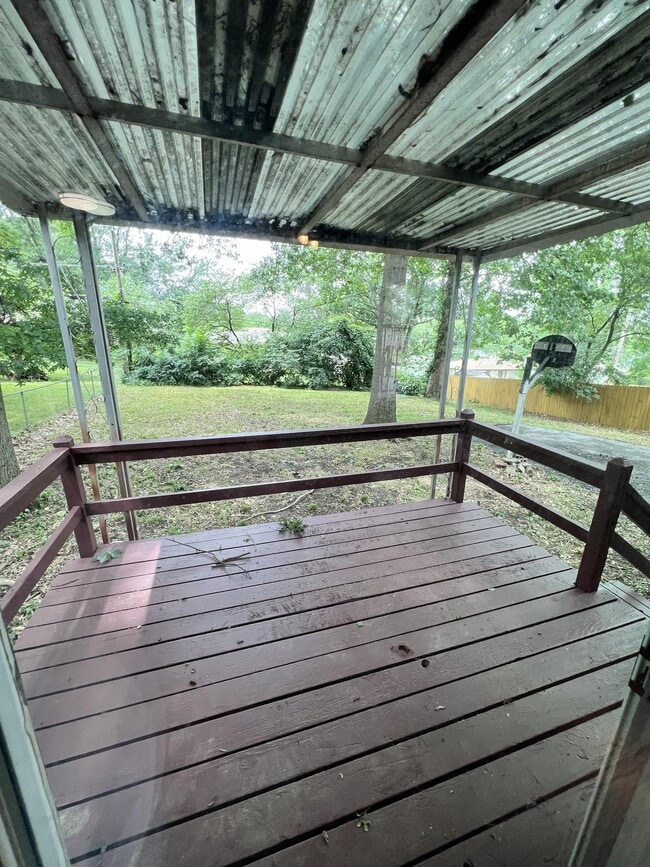 Building Photo - 5358 N Palmer Ave