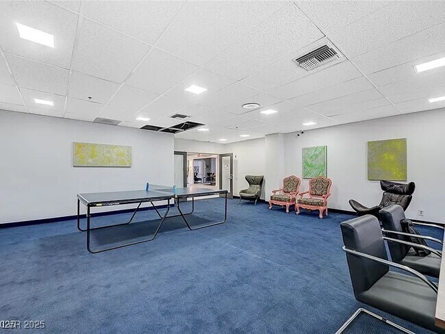 Building Photo - 3930 University Center Dr