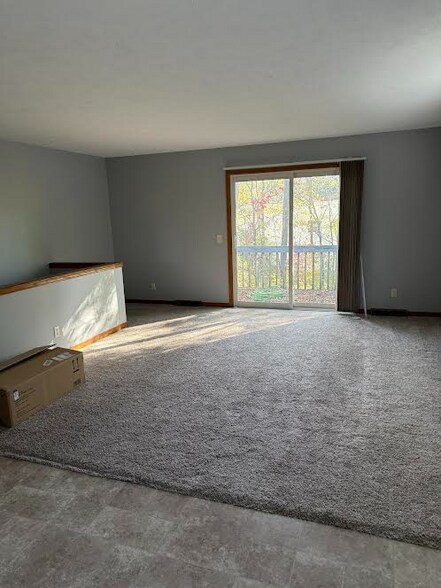 Building Photo - 415 3rd St