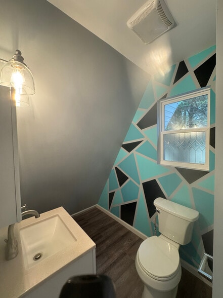 Building Photo - 351 Valley View Cir SE