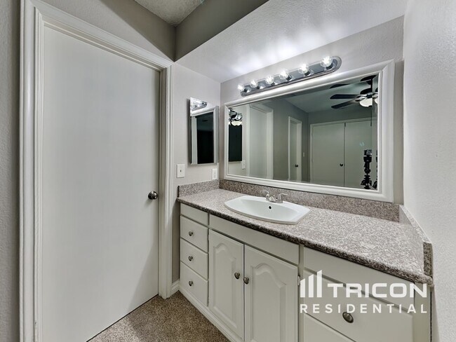 Building Photo - 5425 Addison Avenue Las Vegas NV