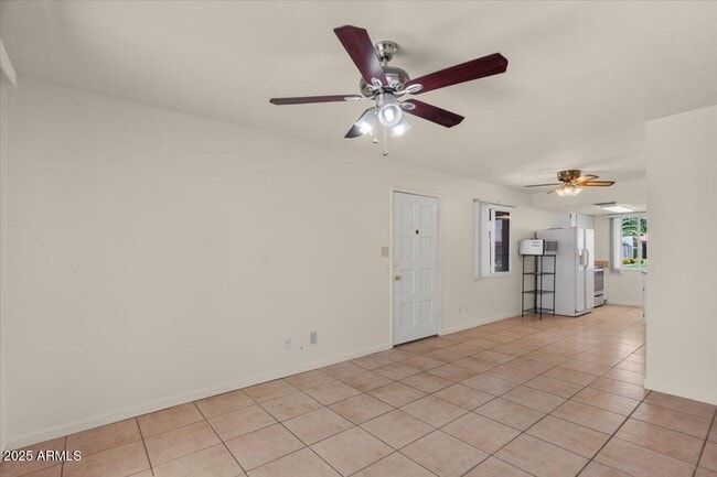 Building Photo - 7842 E Rovey Ave