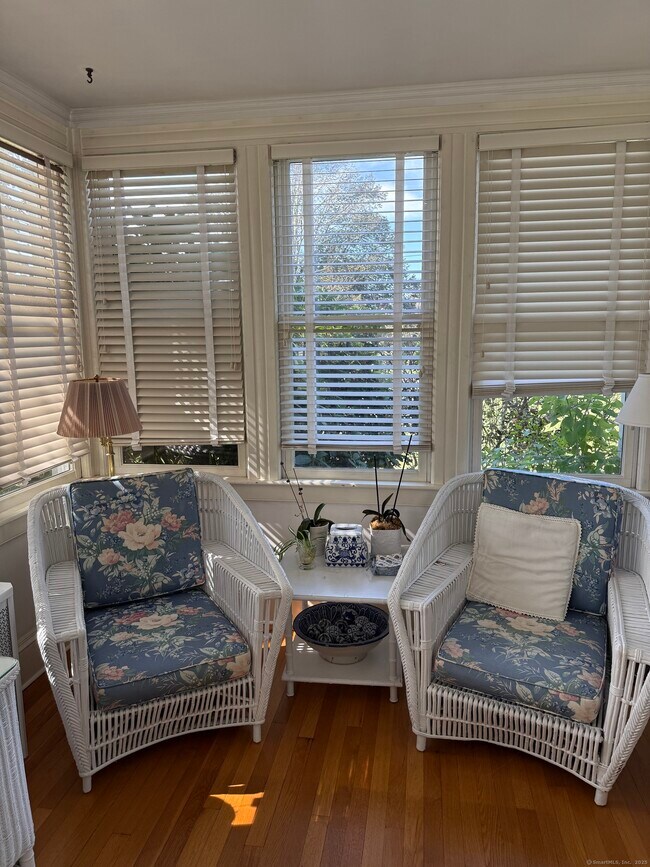 Building Photo - 507 Stonington Rd